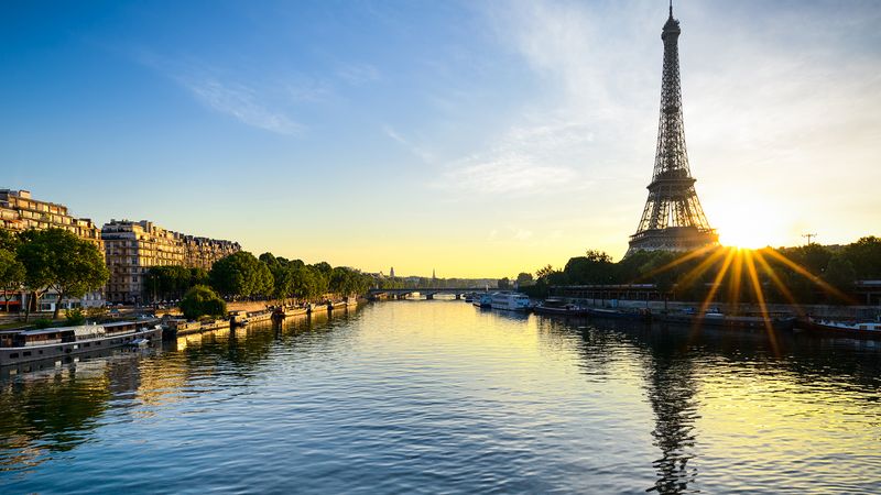 Historic Residences, Local Cuisine, and Hidden Gems in the Oise Valley (port-to-port cruise)