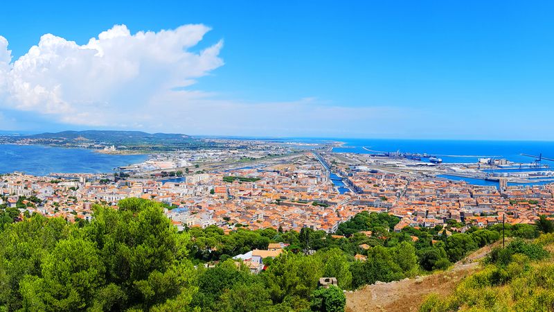 A Taste of the Mediterranean: A Cruise through the Heart of Provence and the Camargue Region (port-to-port cruise)