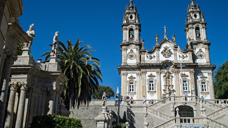 Porto and the Douro Valley (port-to-port cruise)