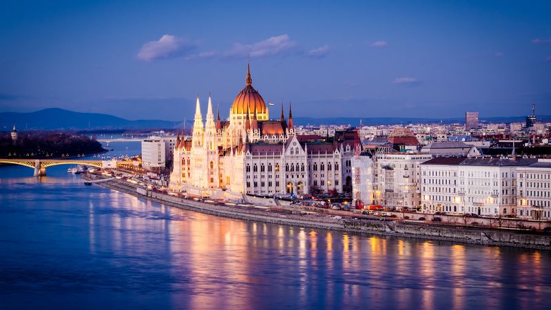 Taking in 3 countries: The Danube and its traditions (port-to-port cruise)