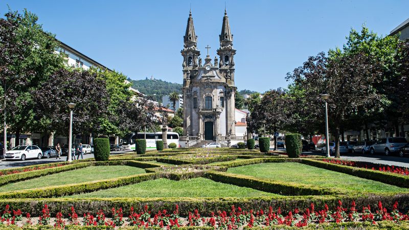 Porto and the Douro Valley (port-to-port cruise)