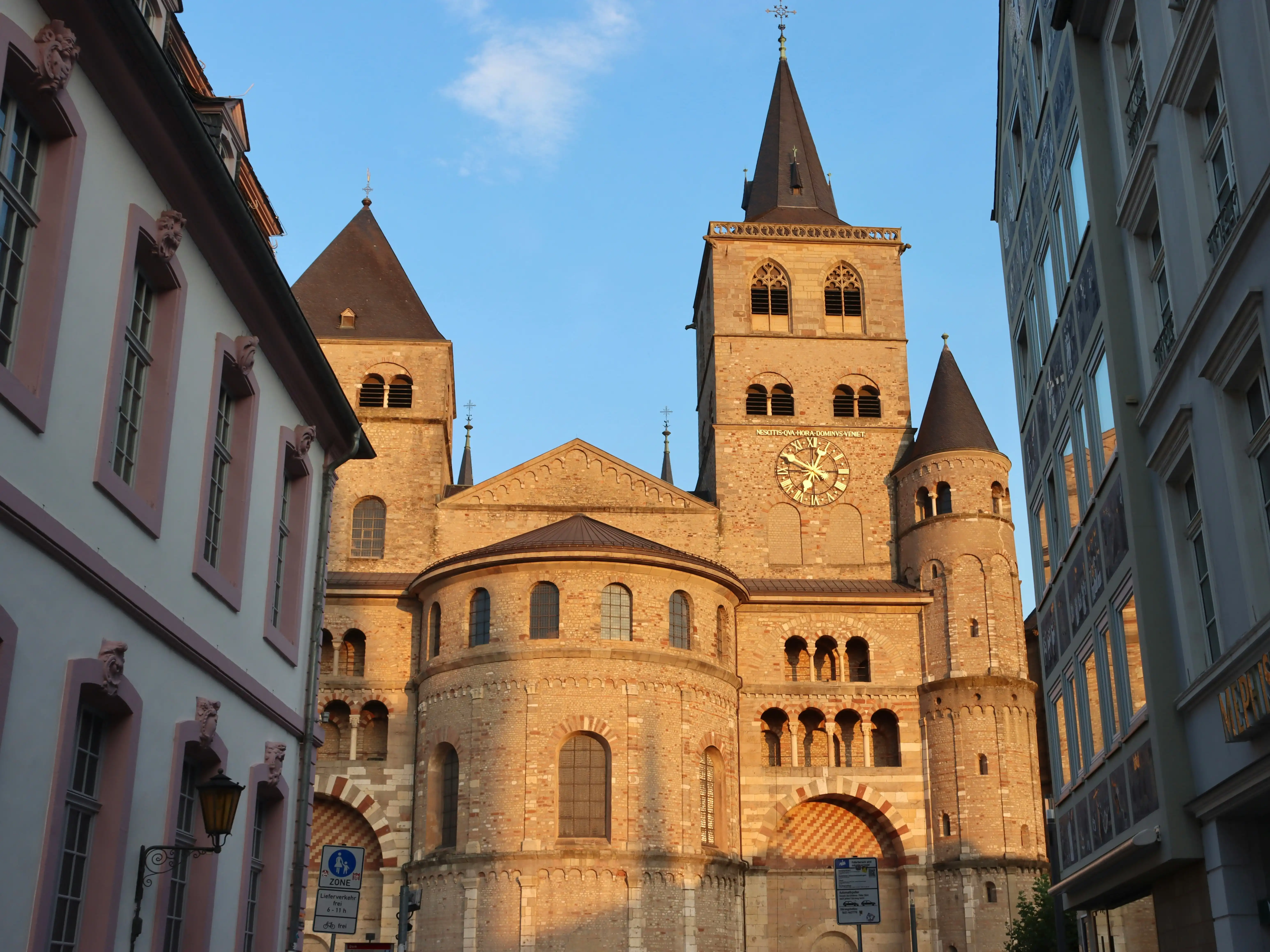 Trier Cathedral by Hongbin